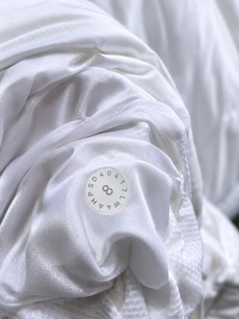 Lululemon White Down For A Run II Jacket 800 Fill Puffer Hooded Sz 8 - Picture 5 of 7